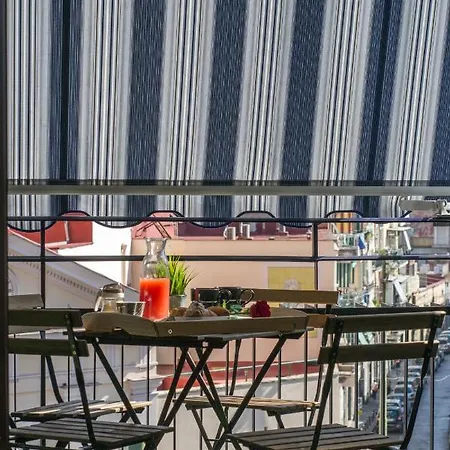 Station Couette-café 4*